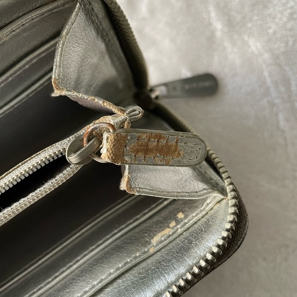 Michael Kors Monogram Continental Zipper Wallet - Picture 4 of 4